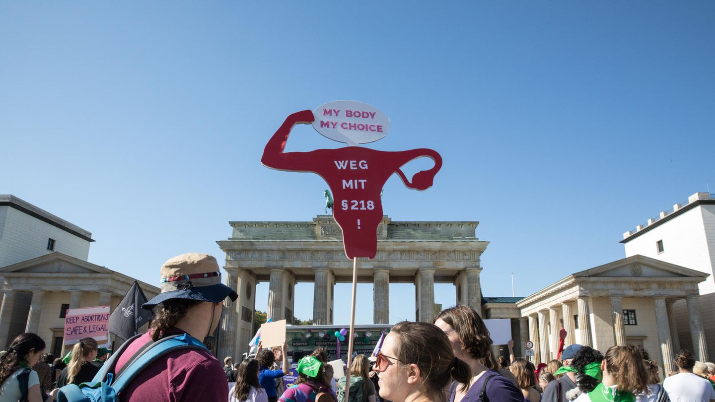 Demo im September 2024 in Berlin: zum Thema Abtreibung und Paragraf 218