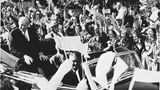 Im August 1959 jubeln mehr als 100.000 Menschen Dwight D. Eisenhower zu, der 15 Jahre zuvor als Oberbefehlshaber die Landung der alliierten Truppen in der Normandie im Kampf gegen Nazi-Deutschland leitete. Sein Besuch bei Adenauer in Bonn soll die Partnerschaft stärken