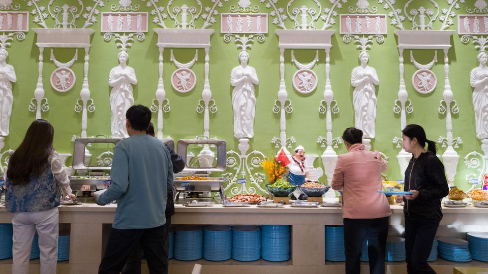 China: Dieses Hotel ist das größte Puppenhaus der Welt | STERN.de