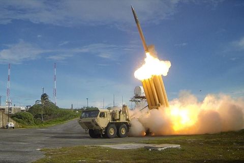 US-Raketenabwehrsystem THAAD Abfeuern von Raketen, die auch in Israel stationiert sind