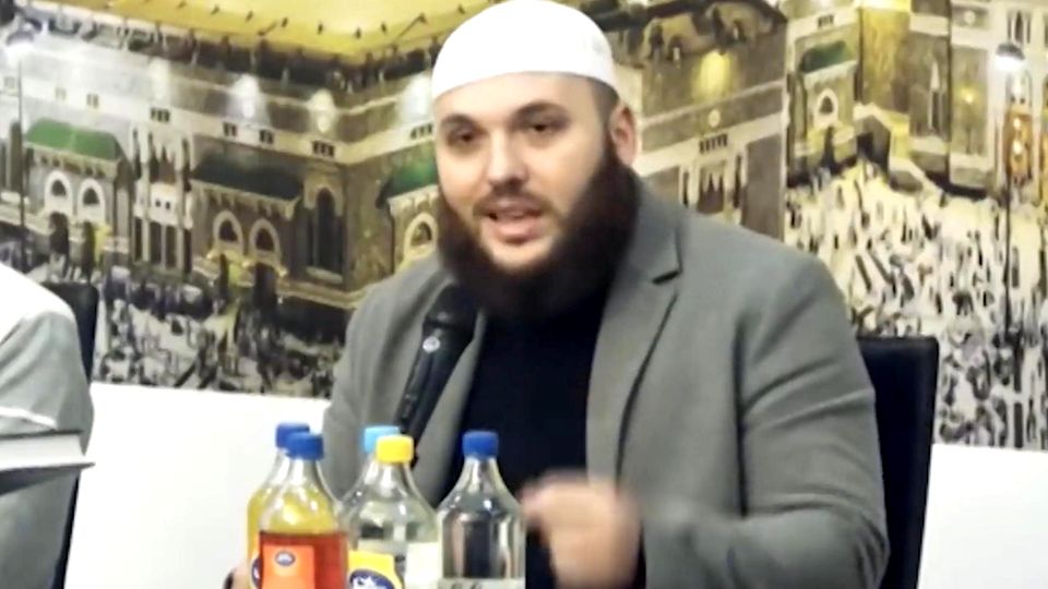 Abdul Alim Hamza: Salafistenprediger führt Rechtsstaat vor