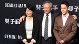 Ang Lee mit seiner Frau Jane Lin und seinem Sohn Mason Lee bei der Premiere von "Gemini Man"