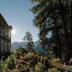 Hotel Schatzalp auf dem Zauberberg und botanischer Garten am Morgen