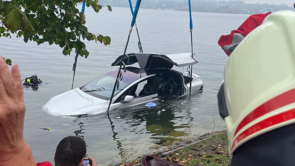 Tesla im Traunsee