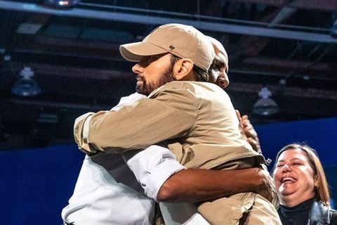 Barack Obama herzte Rapper Eminem in Detroit