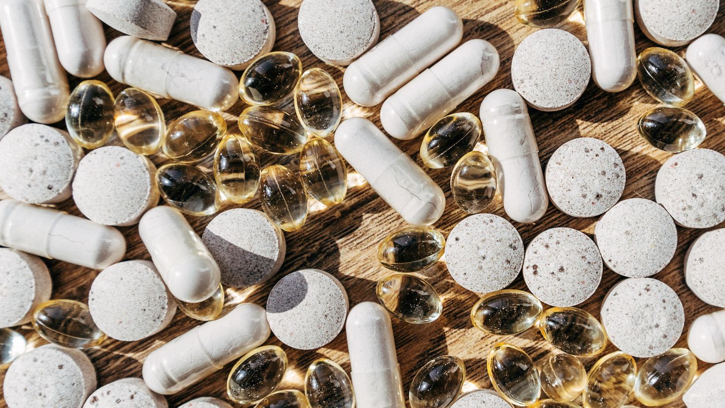 Tabletten-So-behalten-Sie-den-Pillen-berblick