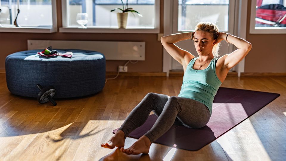 Was passiert, wenn Sie täglich hundert Sit-ups machen | STERN.de