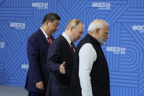 Xi, Putin und Modi (links nach rechts) in Kasan