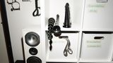 Im Studio gibt es rund 800 Sexspielzeuge