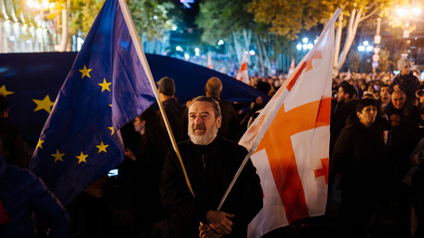 Georgia: Will the election go towards the EU or Russia?