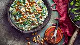 Vegan: Gebratener Salat mit Minze-­Paprika­-Buttersauce