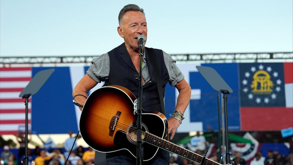 Bruce Springsteen tritt bei einer Wahlkampfveranstaltung für Kamala Harris auf