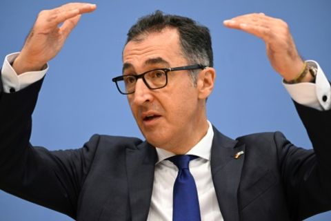 "Ich mach's": Özdemir bestätigt Spitzenkandidatur für Grüne in Baden-Württemberg