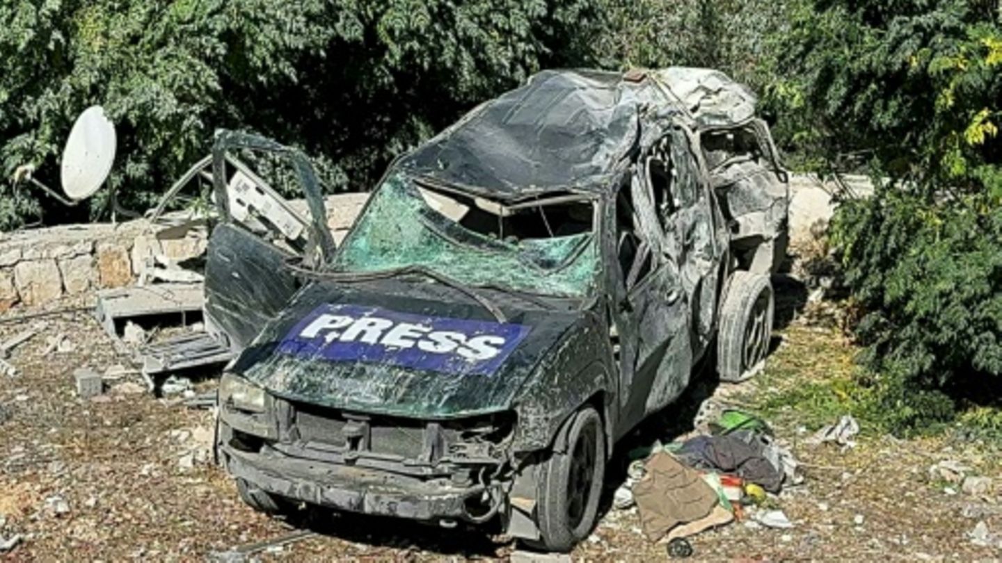 Zerstörtes Auto von Medienvertretern im Südlibanon