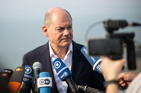 Neue Eskalation zwischen Iran und Israel: Olaf Scholz hält eine Pressekonferenz