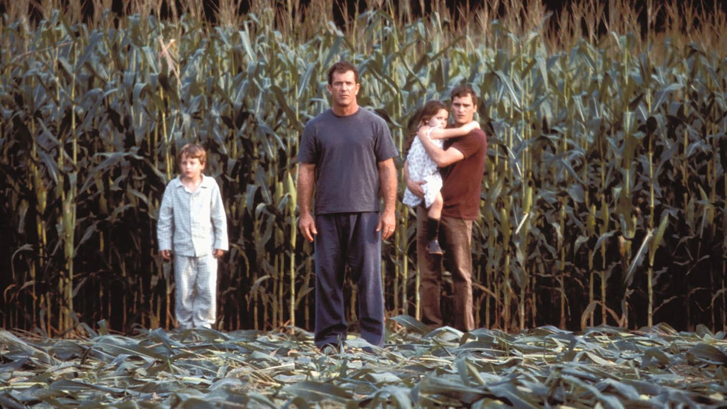 Joaquin Phoenix in "Signs"