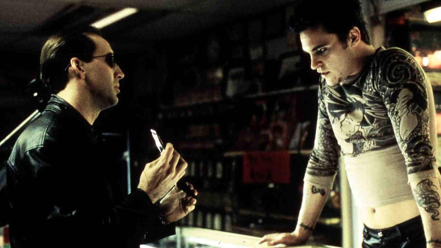 Joaquin Phoenix in "8mm"