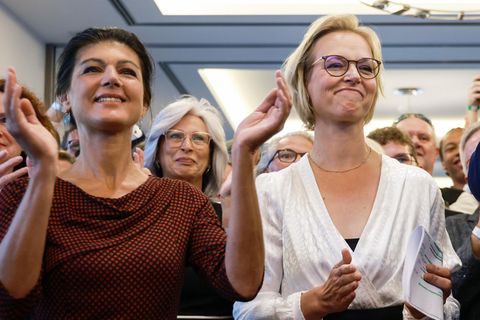 Sahra Wagenknecht neben Katja Wolf