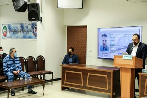 Jamshid Sharmahd (links) im Februar 2022
