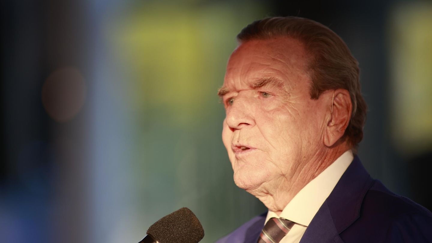 Gerhard Schröder: SPD politicians demand respect for life’s achievements