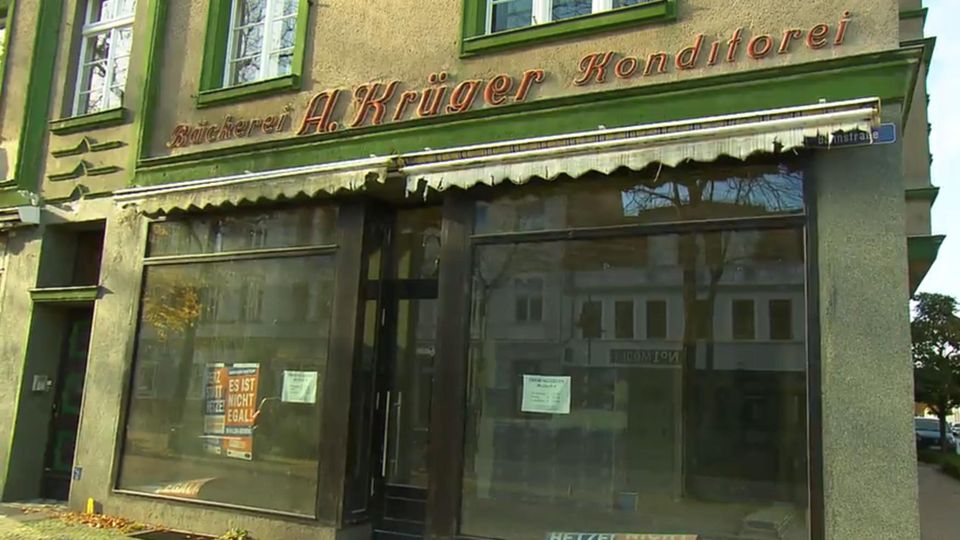 In Wittenberge stehen viele Läden leer. Deshalb bezuschusst die Stadt nun fünf Ladenbesitzer, sodass diese jeweils nur einen Euro Miete pro Quadratmeter zahlen müssen.