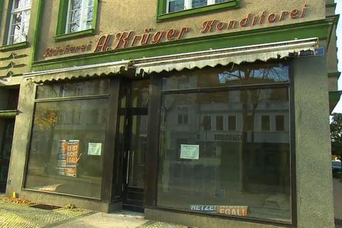 In Wittenberge stehen viele Läden leer. Deshalb bezuschusst die Stadt nun fünf Ladenbesitzer, sodass diese jeweils nur einen Euro Miete pro Quadratmeter zahlen müssen.