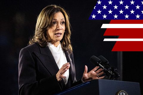 Portrait Kamala Harris am Redepult