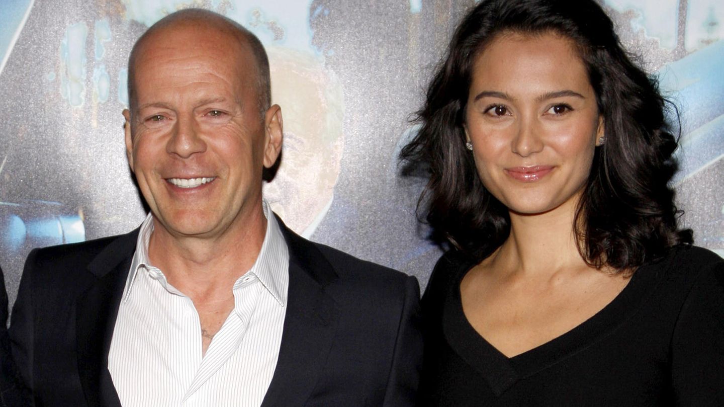 Bruce Willis’ wife: “I don’t sugarcoat anything in front of the kids”