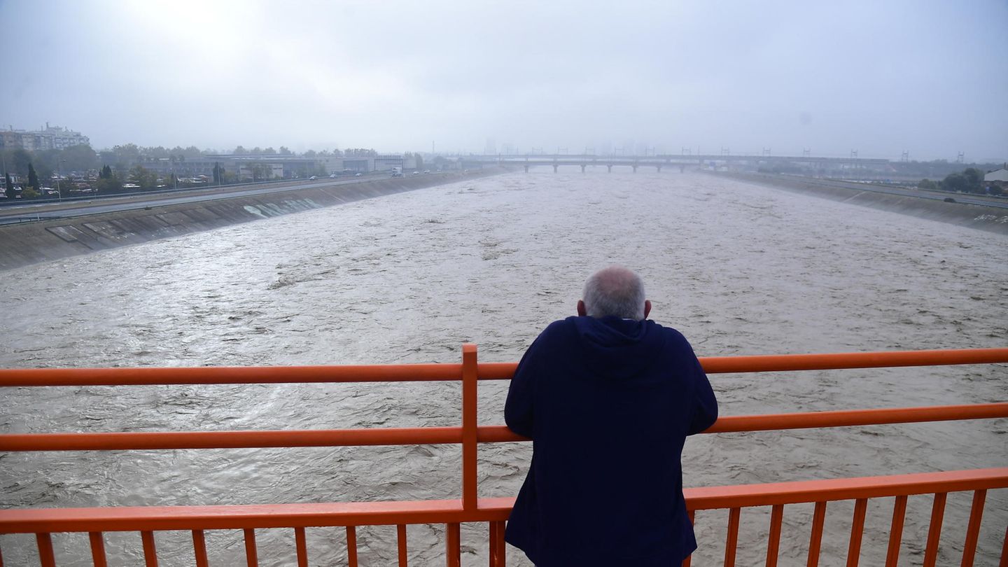 Verheerende Unwetter in Spanien fordern Tote: Fluss Turia
