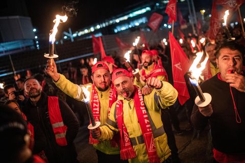 IG Metall: Stimmung bei Warnstreiks ist "explosiv" (Video)