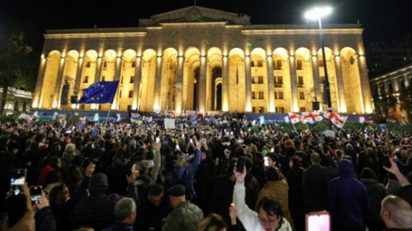 Protestierende in Georgiens Hauptstadt Tiflis