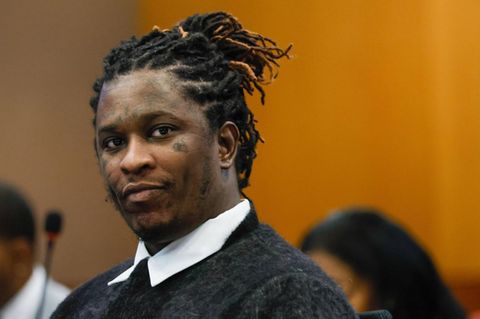 Young Thug gab vor Gericht zu, gegen Waffen- und Drogengesetze verstoßen und sich an einer kriminellen Bande beteiligt zu haben