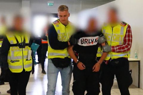 Normalerweise darf bei polizeilichen Abschiebungen nicht gefilmt werden. Peter Kloeppel durfte nun erstmals mit einem Kamerateam den Prozess am Flughafen begleiten.