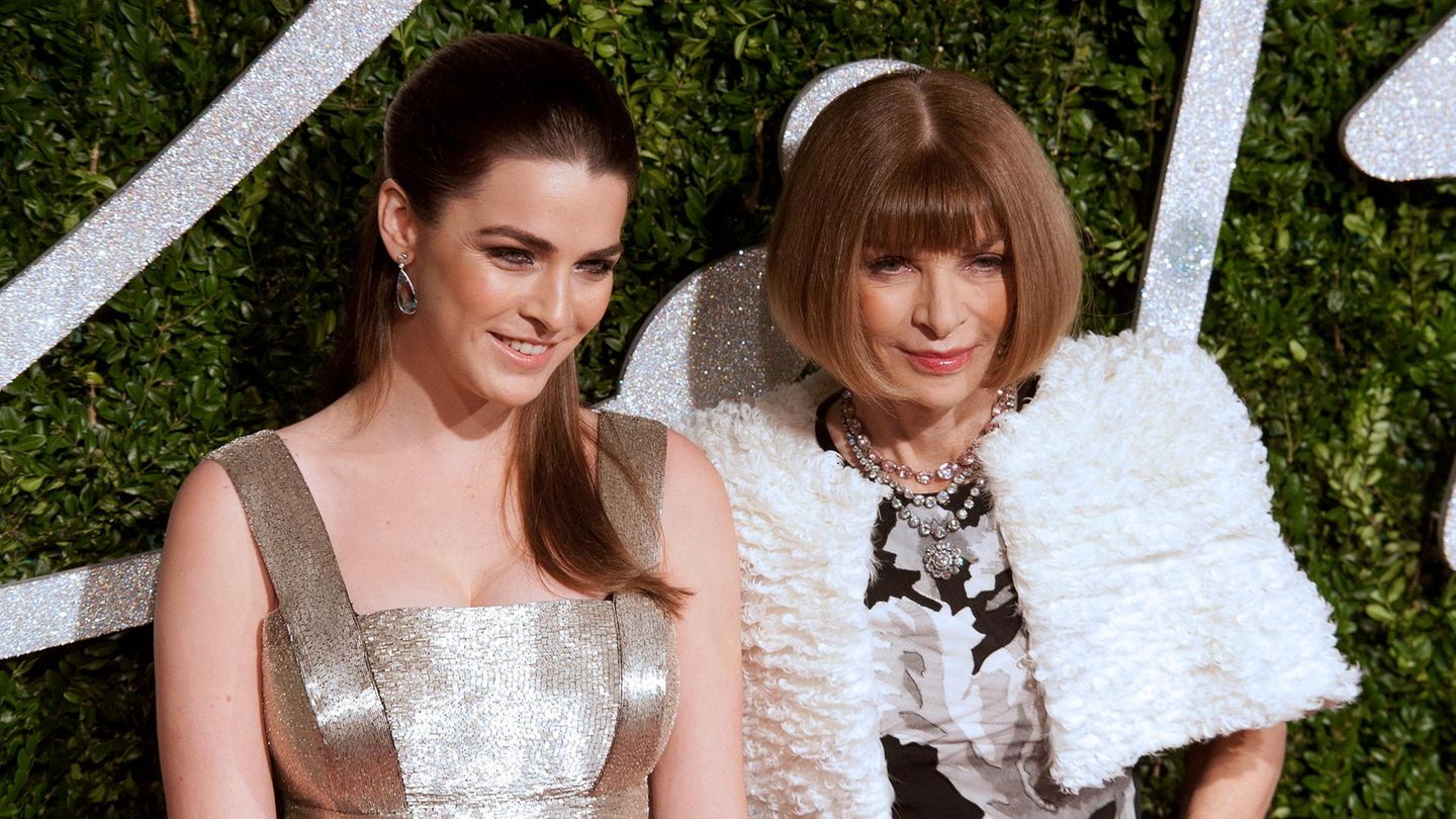 Bee Shaffer und ihre Mutter Anna Wintour auf dem roten Teppich der British Fashion Awards 2014 in London