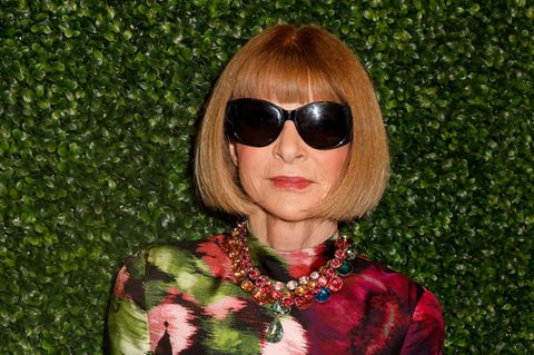 Anna Wintour mit dunkler Sonnenbrille