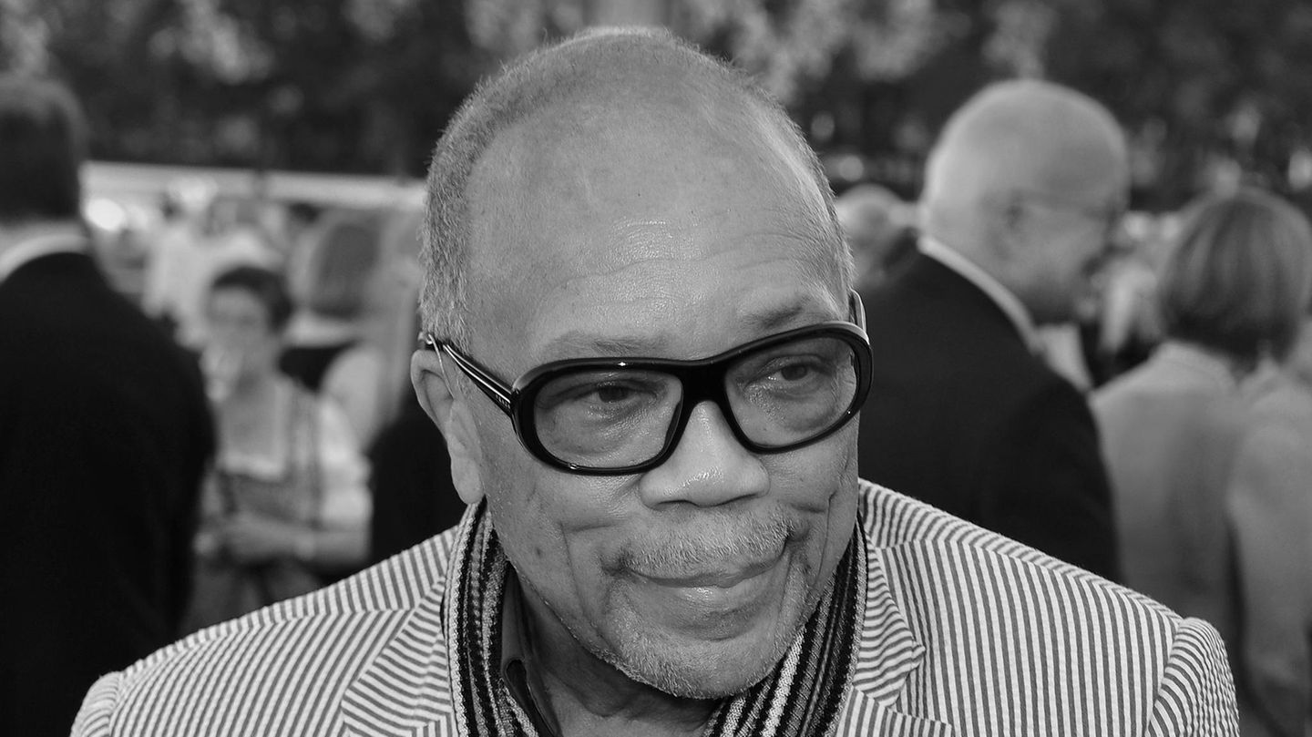 Music Legend Quincy Jones Dies Aged 91 - 24 Hours World