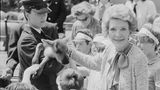 Schauspielerin und First Lady Nancy Regan bei einem Besuch in England im Juni 1984