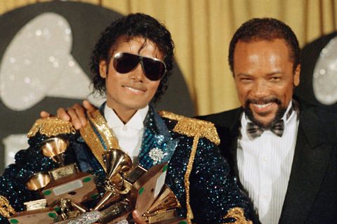 Quincy Jones (r.) mit Michael Jackson