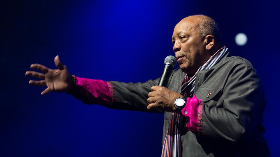 Tod von Quincy Jones: So verabschiedet sich seine Familie von ihm (Video)