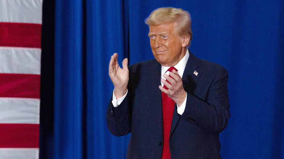 Trump witzelt über Schüsse auf anwesende Journalisten (Video)