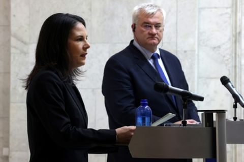 Annalena Baerbock und Andrij Sybiga