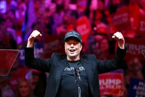 Elon Musk bei einer Wahlkampfkundgebung Donald Trumps