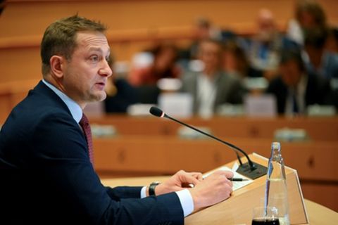 Der Luxemburger Christophe Hansen bei seiner Anhörung