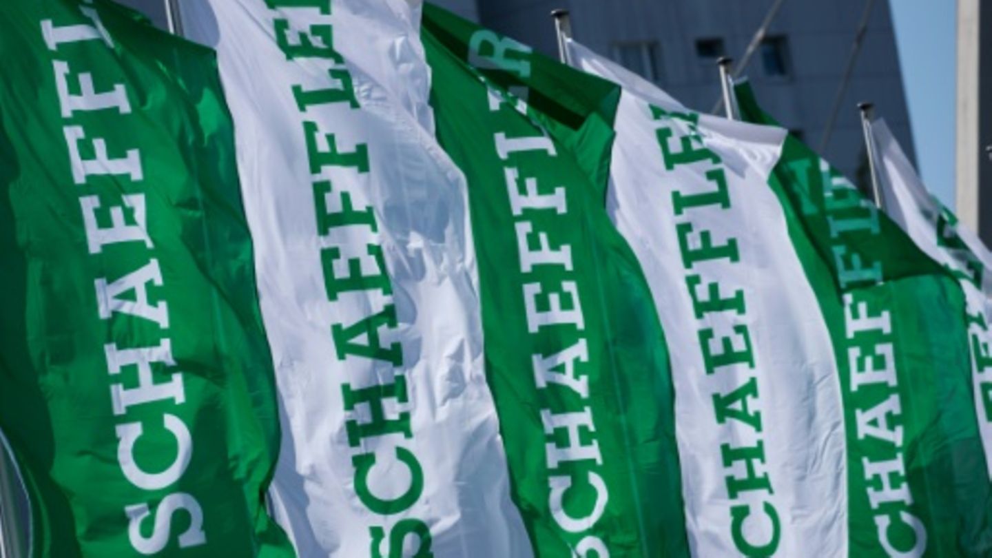 Schaeffler-Fahnen