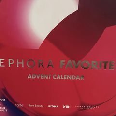 Die Adventskalender von Flaconi und Sephora sind aktuell stark im Trend.