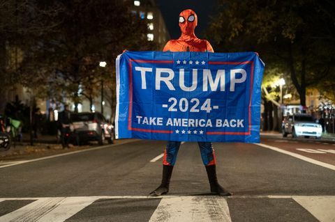 Dieser Spiderman dürfte mit dem Wahlausgang in den USA höchst zufrieden sein