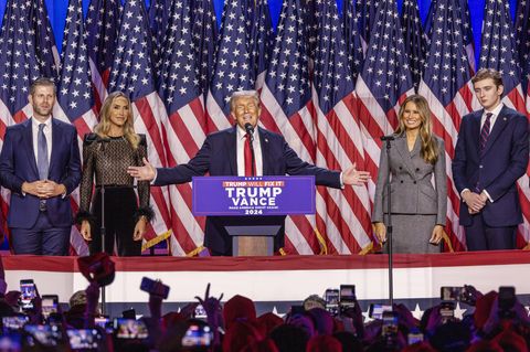 Donald Trump bei der republikanischen Wahlparty im Palm Beach Convention Center