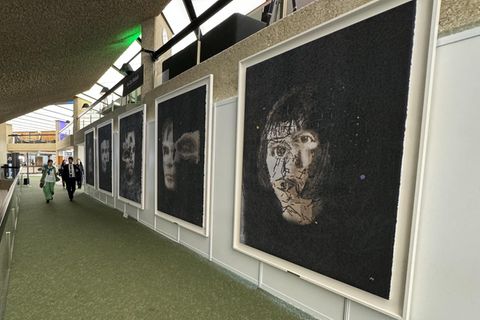 Das von einem Roboter erstellte Porträt von Alan Turing