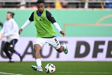 Youssoufa Moukoko ist wieder bei der U21 dabei. Foto: Hendrik Schmidt/dpa