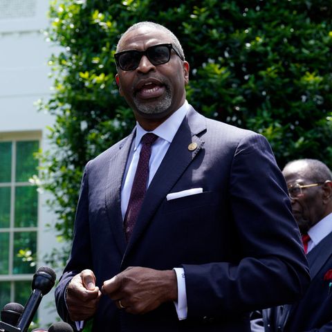 Für Derrick Johnson, Chef der Bürgerrechtsorganisation NAACP, steht fest, dass Donald Trumps Wahlsieg bislang Unbekannte ermutigt haben dürfte, schwarze US-Amerikaner anonym rassistisch zu beleidigen